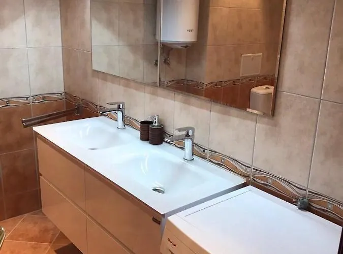 Casa Real B 5-1 스베티 블라스